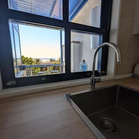 Ocean View Apartment *